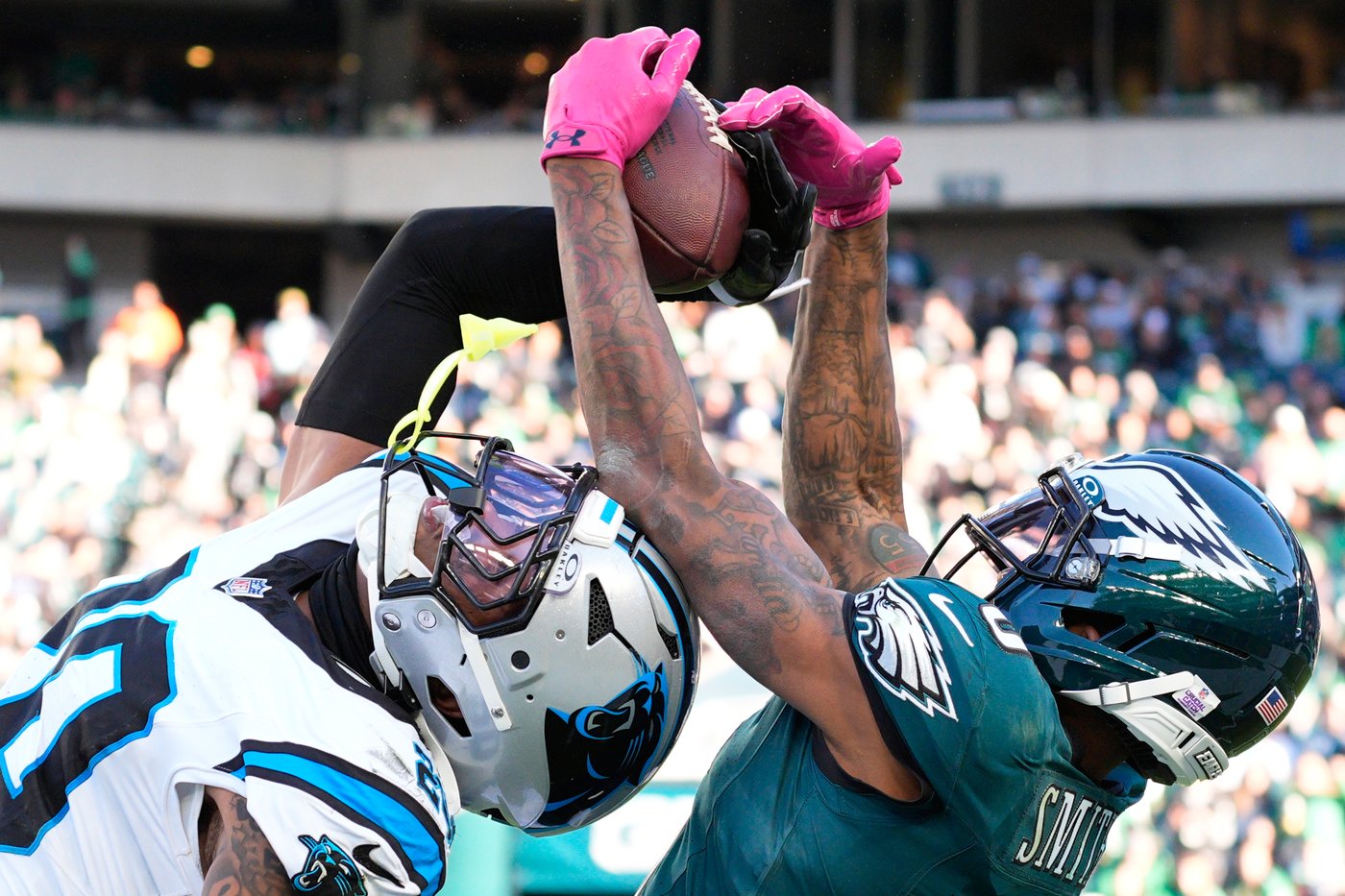 Bryce Young throws for 2 TDs and leads Panthers to 25-14 win over injury-riddled Eagles | iNFOnews.ca Bryce Young throws for 2 TDs and leads Panthers to 25-14 win over injury-riddled Eagles | iNFOnews.ca