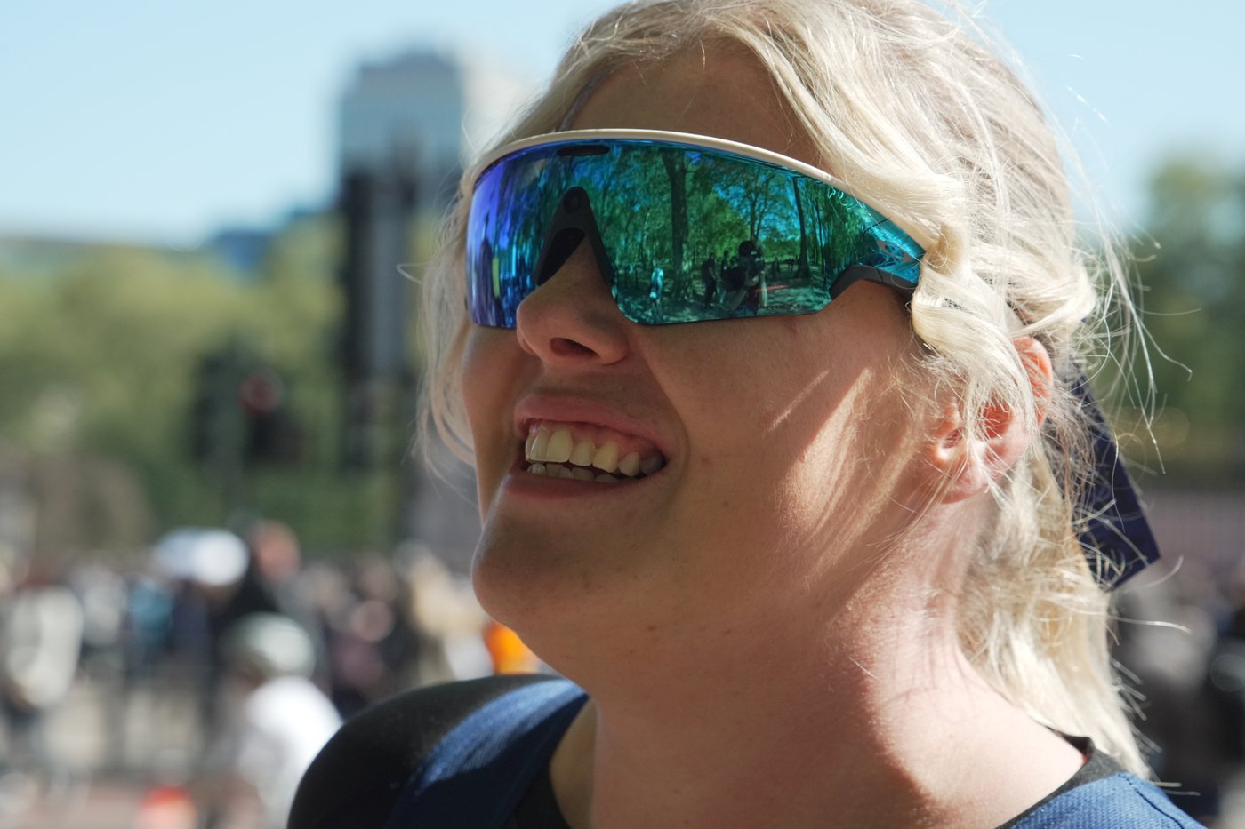 AI smart glasses will help visually impaired runners take on the London Marathon | iNFOnews.ca