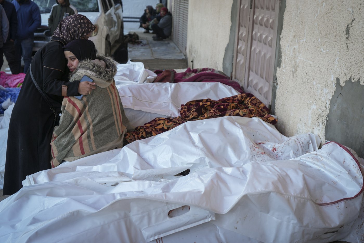 At least 30 people killed by Israeli strikes in Gaza as stalled ceasefire talks set to resume | iNFOnews.ca