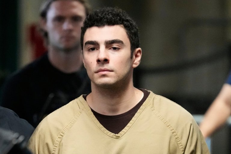 Federal prosecutors say Bondi’s comments shouldn’t affect Luigi Mangione’s death penalty case | iNFOnews.ca