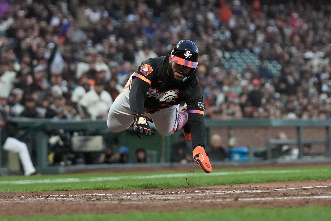Blue Jays whip Giants 9-3 as Clase hits first homer of season | iNFOnews.ca Blue Jays whip Giants 9-3 as Clase hits first homer of season | iNFOnews.ca