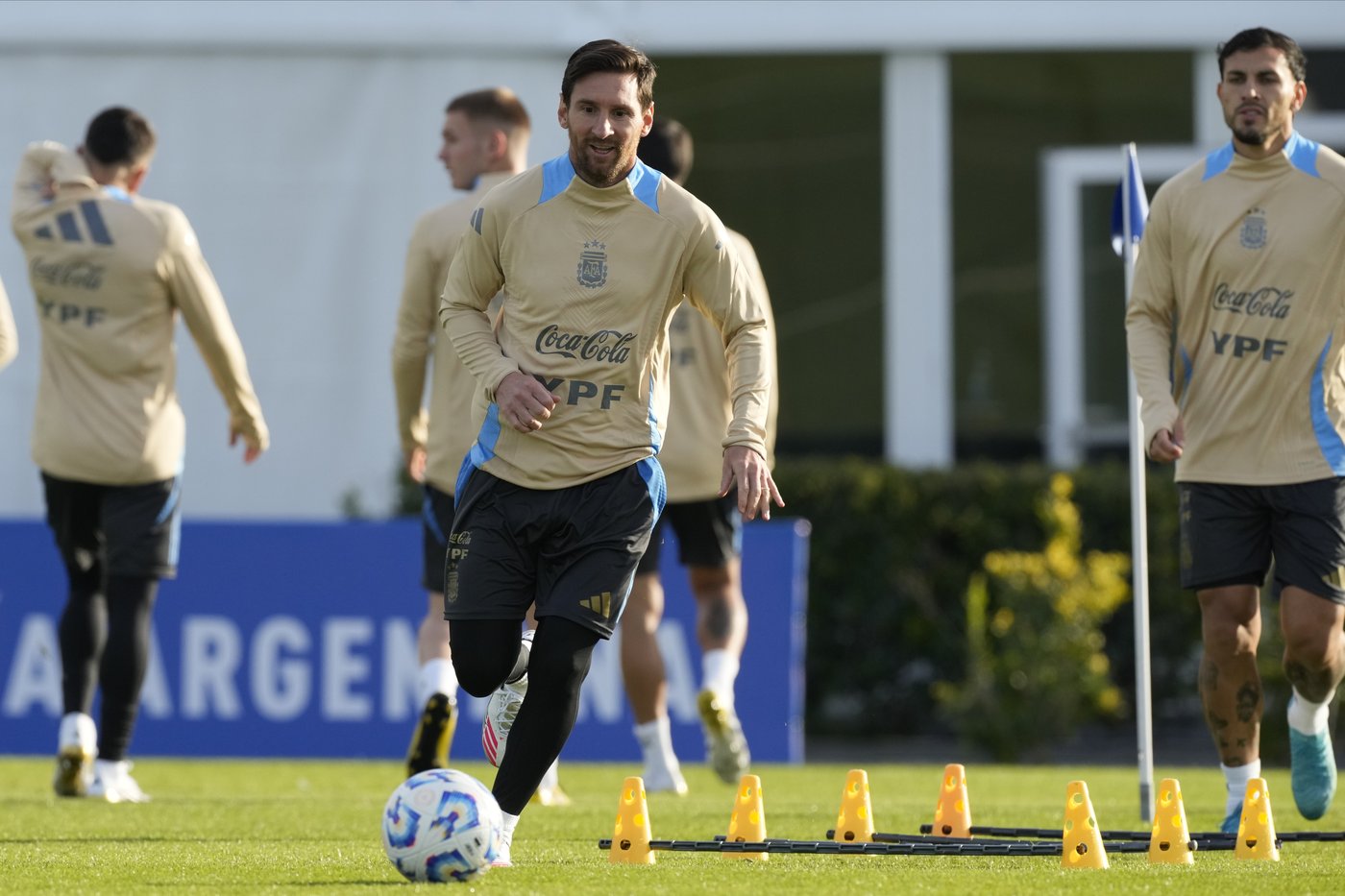 Messi back with Argentina and Ancelotti debuts with Brazil in South American World Cup qualifying | iNFOnews.ca Messi back with Argentina and Ancelotti debuts with Brazil in South American World Cup qualifying | iNFOnews.ca