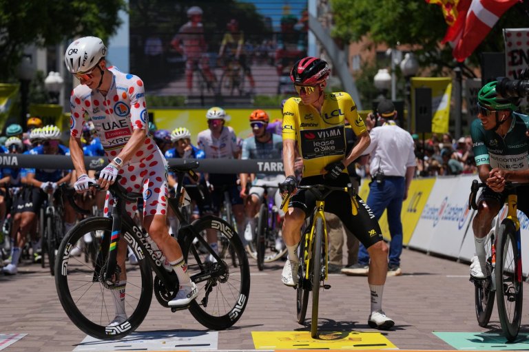 Pogacar gifts victory to teammate Del Toro on 2nd stage of Tour de France, Vingegaard keeps lead | iNFOnews.ca