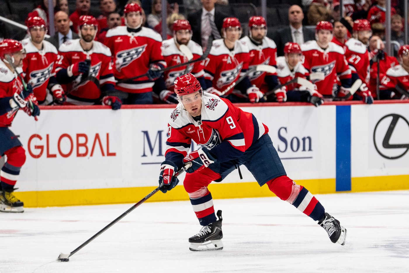 Ryan Leonard scores highlight-reel goal, leads the Capitals over the Devils 4-2 | iNFOnews.ca