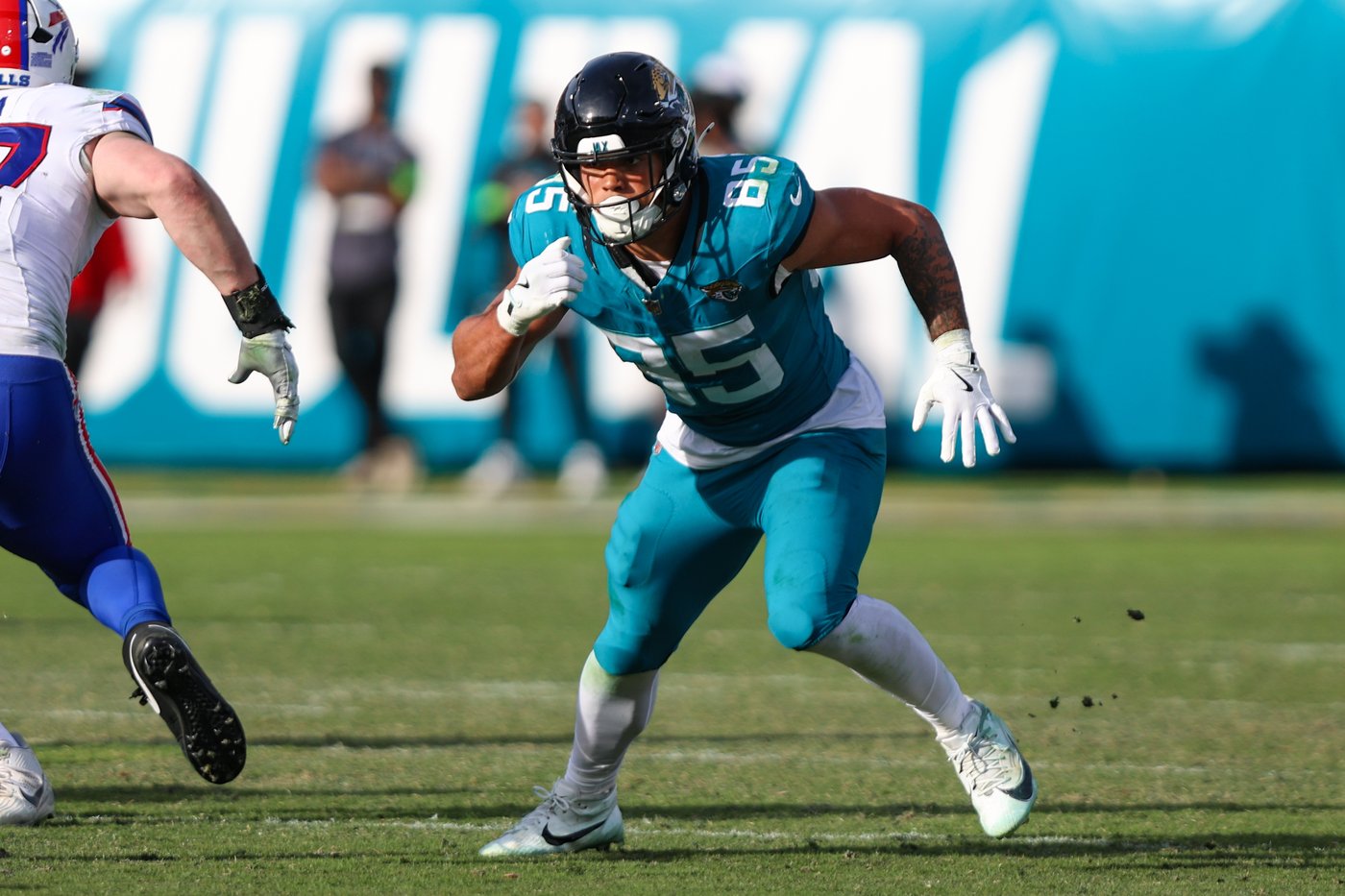 The Jaguars lock up breakout tight end Brenton Strange with a new contract extension | iNFOnews.ca