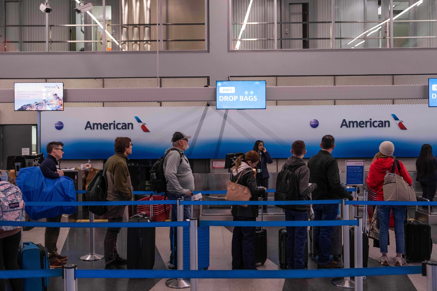 US airlines' daily cancellations exceed 2,700 as shutdown impact extends | iNFOnews.ca