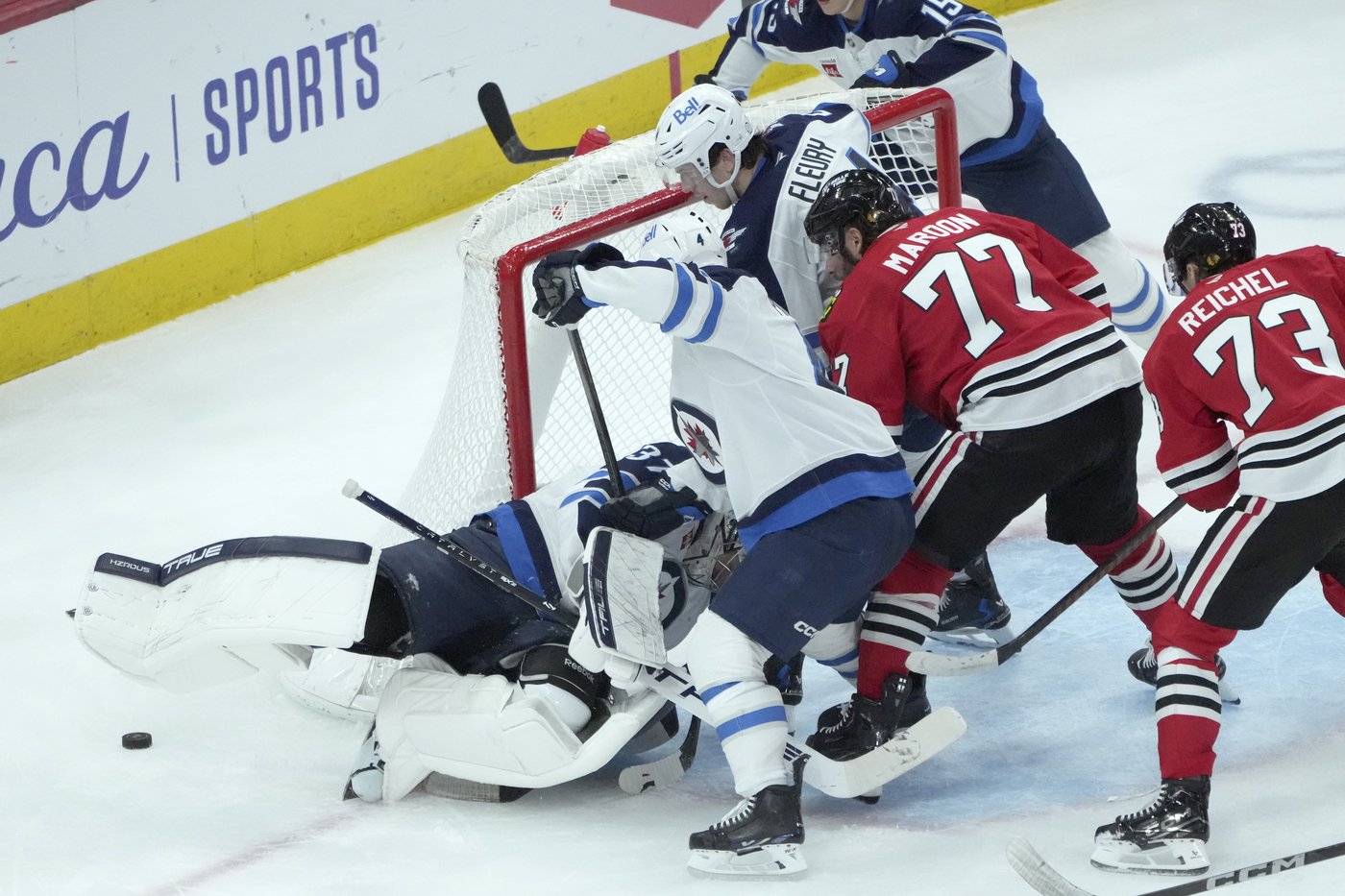 Scheifele scores as the Jets beat the Blackhawks 4-2 in Sorensen's first game | iNFOnews.ca Scheifele scores as the Jets beat the Blackhawks 4-2 in Sorensen's first game | iNFOnews.ca
