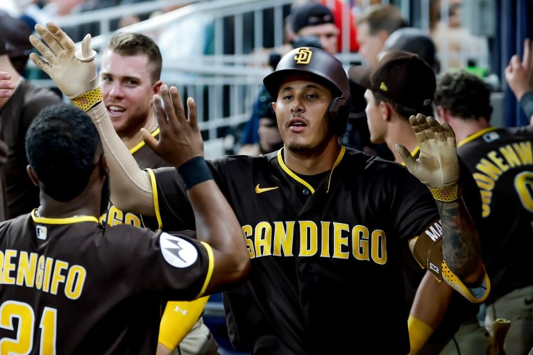 Machado homers twice, Tatis hits longest homer of season to lead Padres to 8-3 win over Braves | iNFOnews.ca