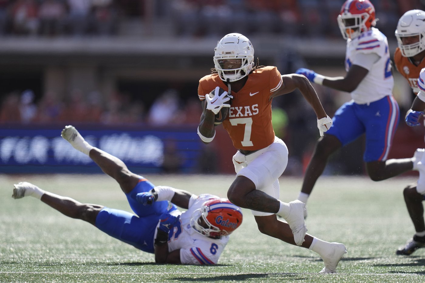 No. 3 Texas wary of ex-Southwest Conference rival Arkansas as they meet for first time in SEC play | iNFOnews.ca No. 3 Texas wary of ex-Southwest Conference rival Arkansas as they meet for first time in SEC play | iNFOnews.ca