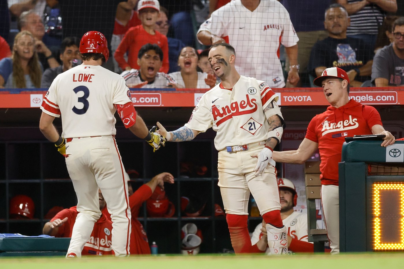 Ryan Johnson and Josh Lowe deliver for Angels in 2-1 win that clinches losing season for Mariners | iNFOnews.ca