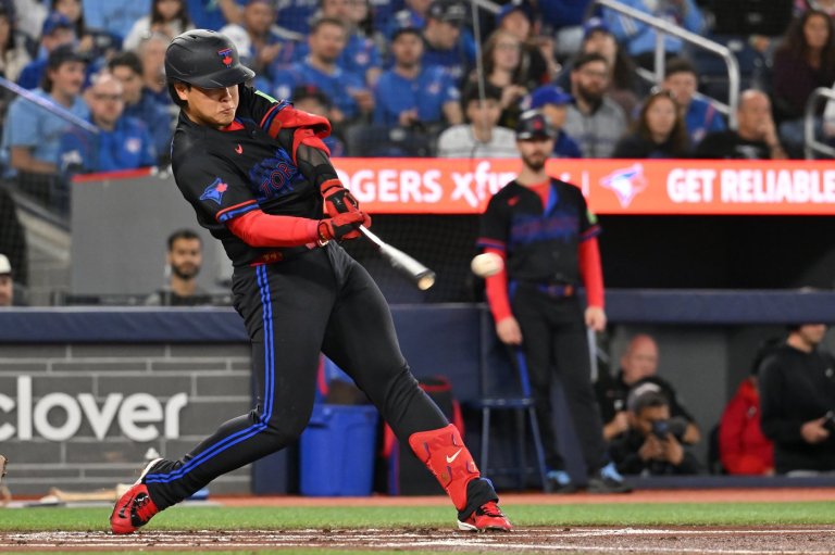 Kazuma Okamoto powers Blue Jays past Reds 6-5 as Toronto snaps three-game skid | iNFOnews.ca