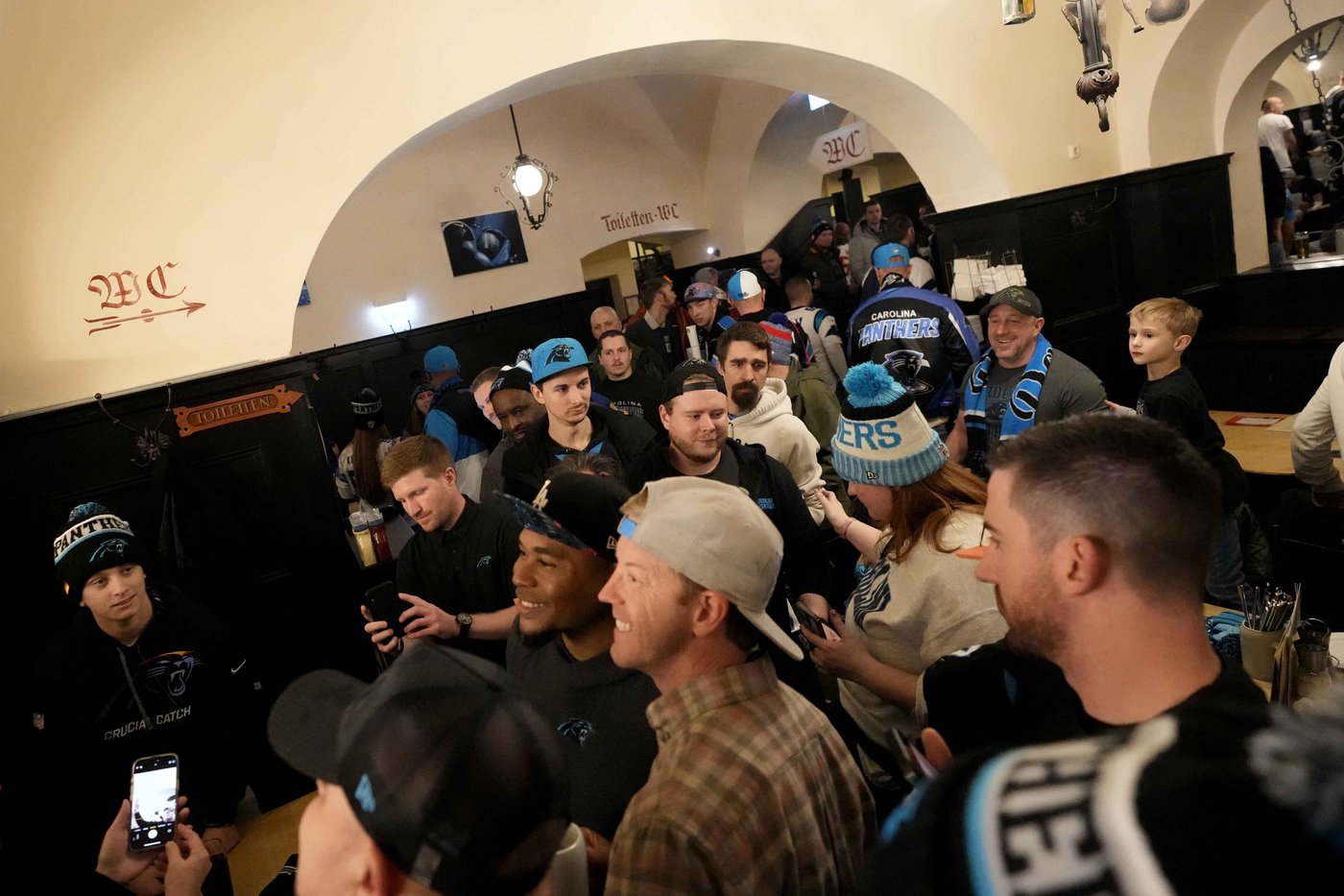 Germany's legion of NFL fans welcomes the 2-7 Giants and Panthers after Brady and Mahomes | iNFOnews.ca