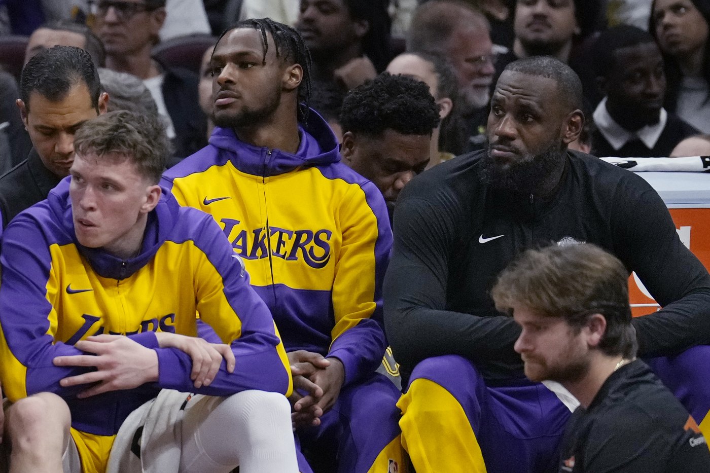 Bronny James feels love in Cleveland, scores first NBA points in childhood arena | iNFOnews.ca Bronny James feels love in Cleveland, scores first NBA points in childhood arena | iNFOnews.ca