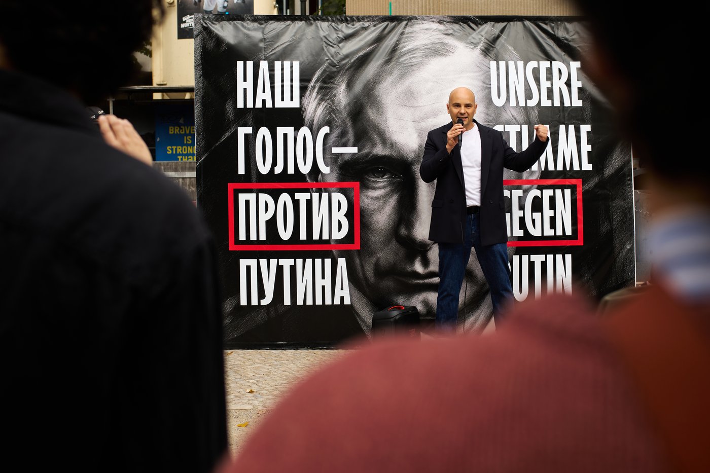 Early results show Russia's main Kremlin party dominating tightly controlled parliamentary vote | iNFOnews.ca