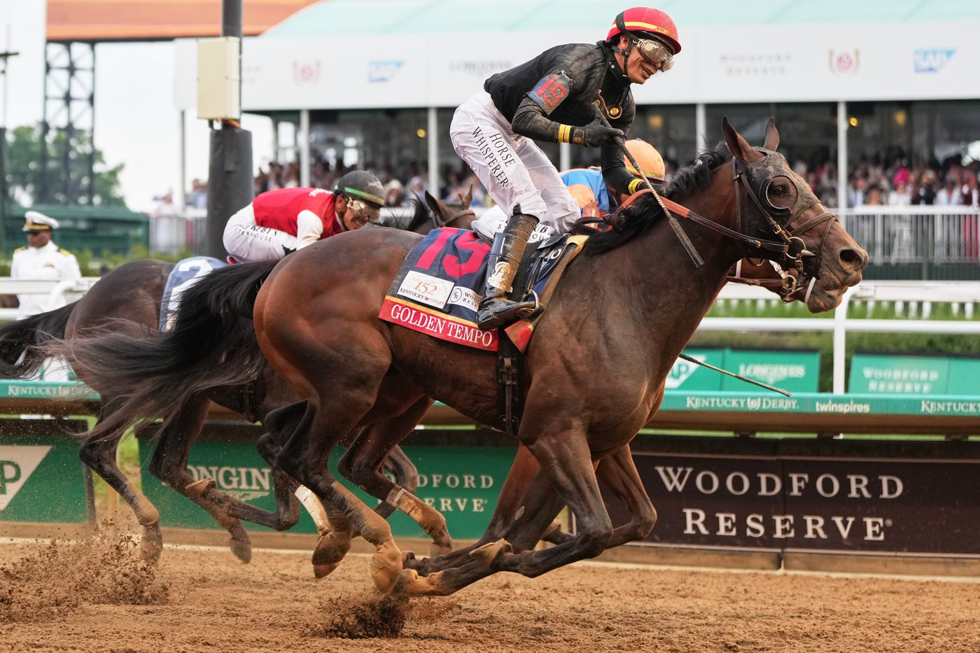 Tradition, fashion and horse racing at the Kentucky Derby, in photos | iNFOnews.ca