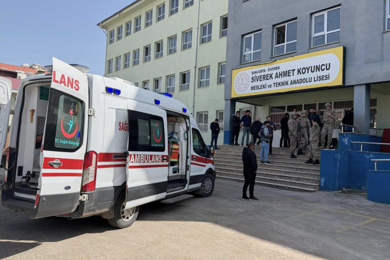 A gunman opens fire at a high school in Turkey, wounding at least 16 before killing himself | iNFOnews.ca