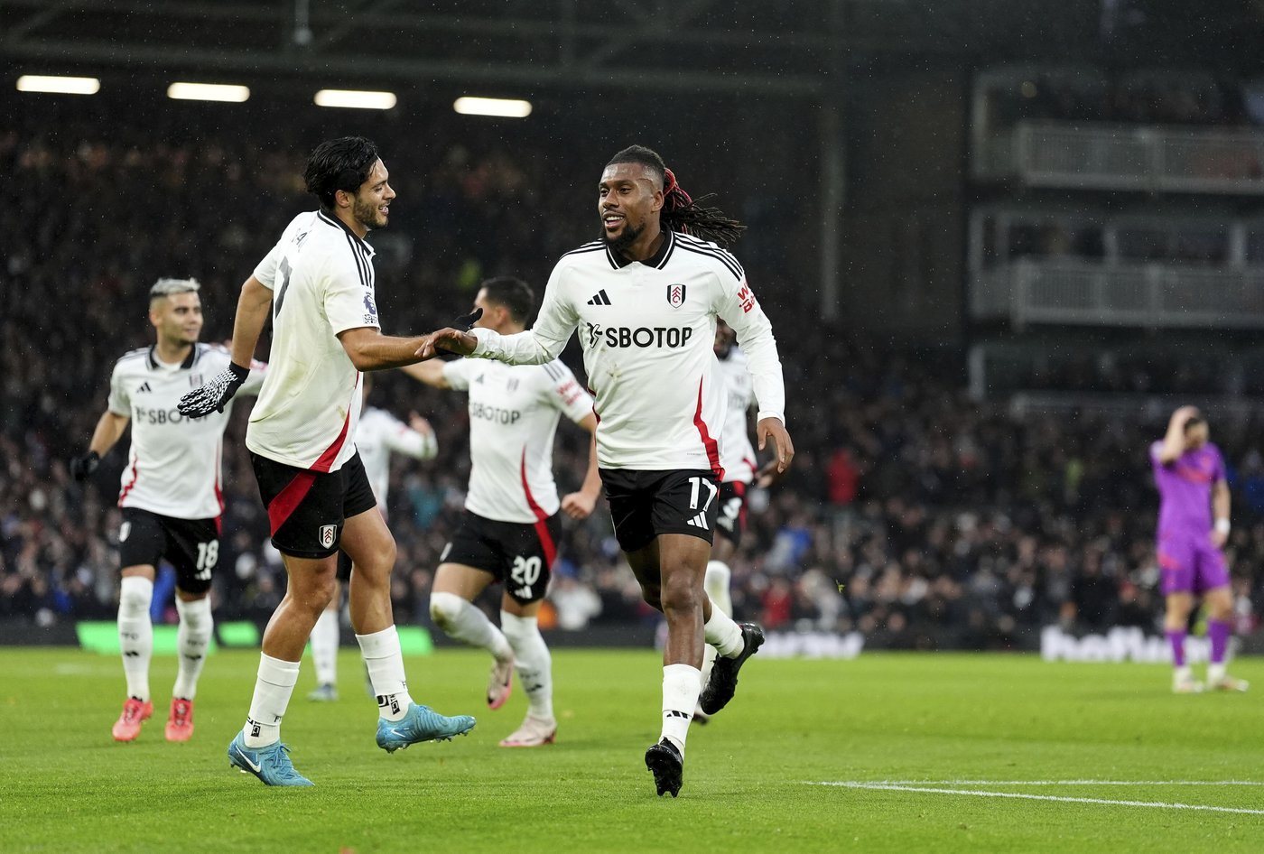 Tottenham joins list of top Premier League teams to lose at Bournemouth as fans jeer Postecoglou | iNFOnews.ca Tottenham joins list of top Premier League teams to lose at Bournemouth as fans jeer Postecoglou | iNFOnews.ca