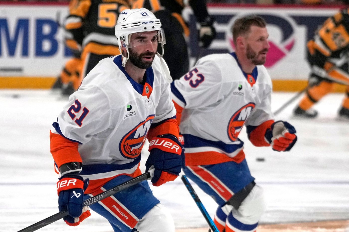 Beards are back for the New York Islanders after old-school executive Lou Lamoriello's departure | iNFOnews.ca