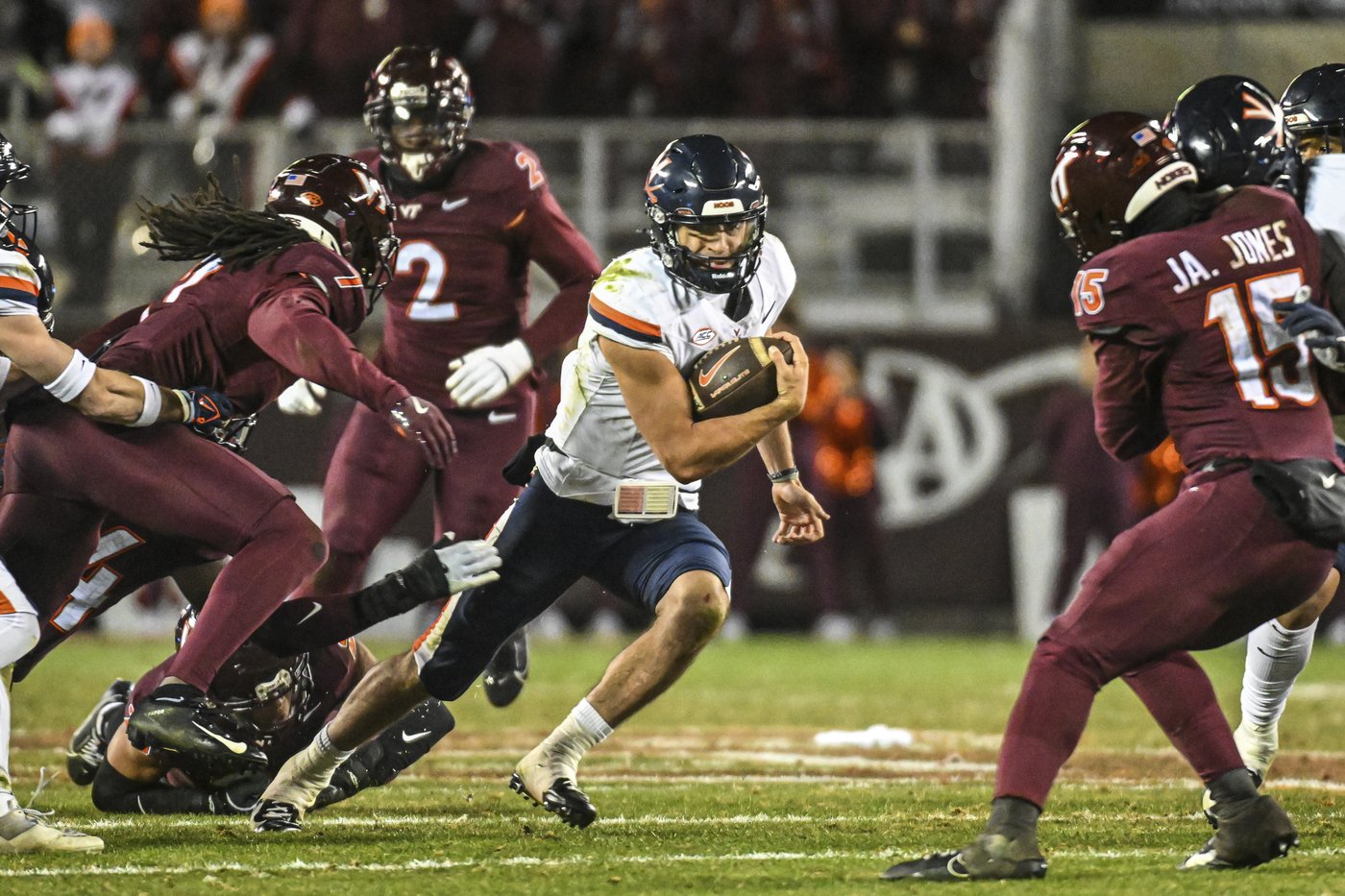 Pop Watson helps Virginia Tech become bowl eligible with 37-17 victory over rival Virginia | iNFOnews.ca