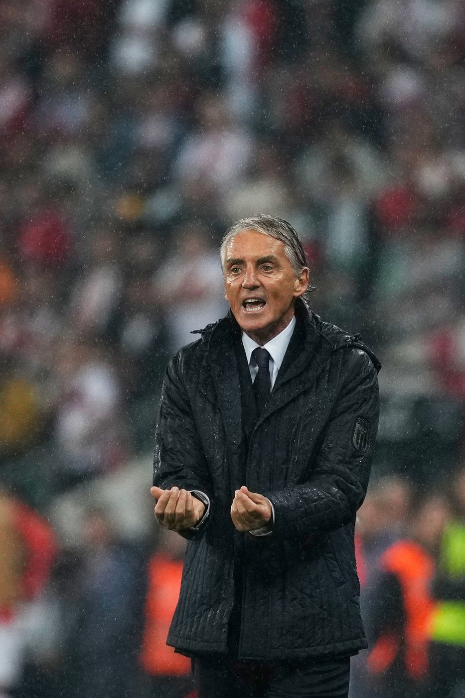 Ex-Man City manager Mancini says club's financial scandal is 'not a problem that concerns me' | iNFOnews.ca