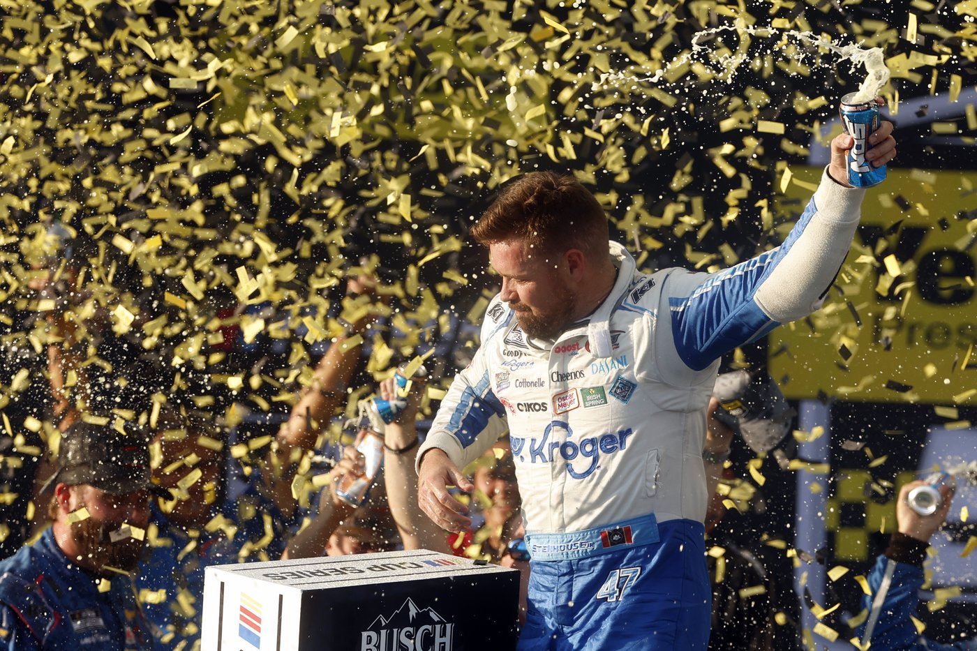 Stenhouse snaps 65-race losing streak after late crash at Talladega scrambles playoff picture | iNFOnews.ca Stenhouse snaps 65-race losing streak after late crash at Talladega scrambles playoff picture | iNFOnews.ca