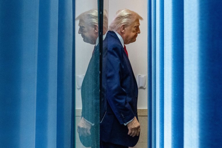 Trump puts next steps on Gaza ceasefire plan at risk by antagonizing Europe over Greenland | iNFOnews.ca