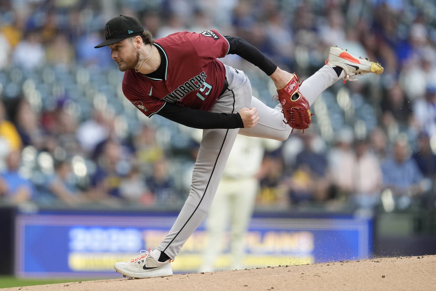 Alexander, Perdomo homer to help the Diamondbacks beat the Brewers, 3-2 | iNFOnews.ca