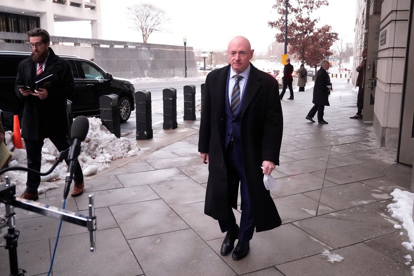 Judge seems skeptical of legal justification for Pentagon's punishment of Sen. Mark Kelly | iNFOnews.ca Judge seems skeptical of legal justification for Pentagon's punishment of Sen. Mark Kelly | iNFOnews.ca