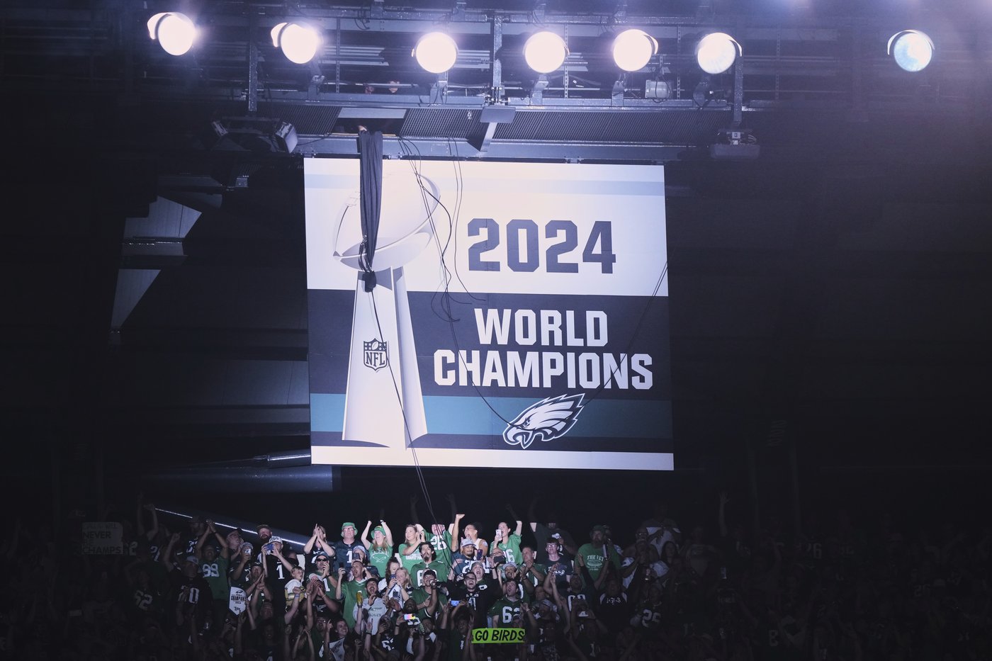Eagles unveil 2024 Super Bowl banner amid fireworks before NFL opener against Dallas | iNFOnews.ca Eagles unveil 2024 Super Bowl banner amid fireworks before NFL opener against Dallas | iNFOnews.ca