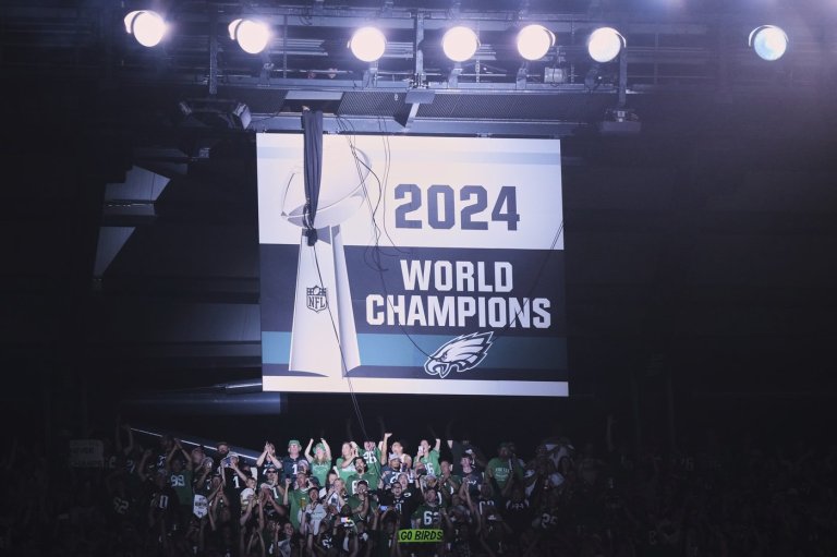 Eagles unveil 2024 Super Bowl banner amid fireworks before NFL opener against Dallas | iNFOnews.ca