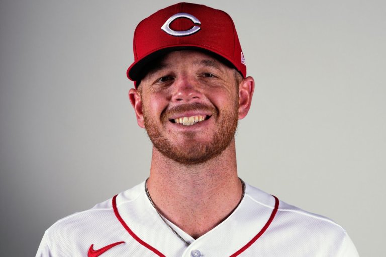 Reds reliever Caleb Ferguson dealing with mild oblique strain | iNFOnews.ca