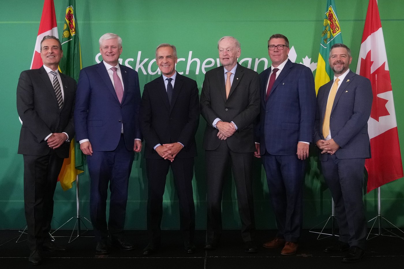 Three PMs: Carney recruits Chrétien, Harper to kick off investment summit | iNFOnews.ca