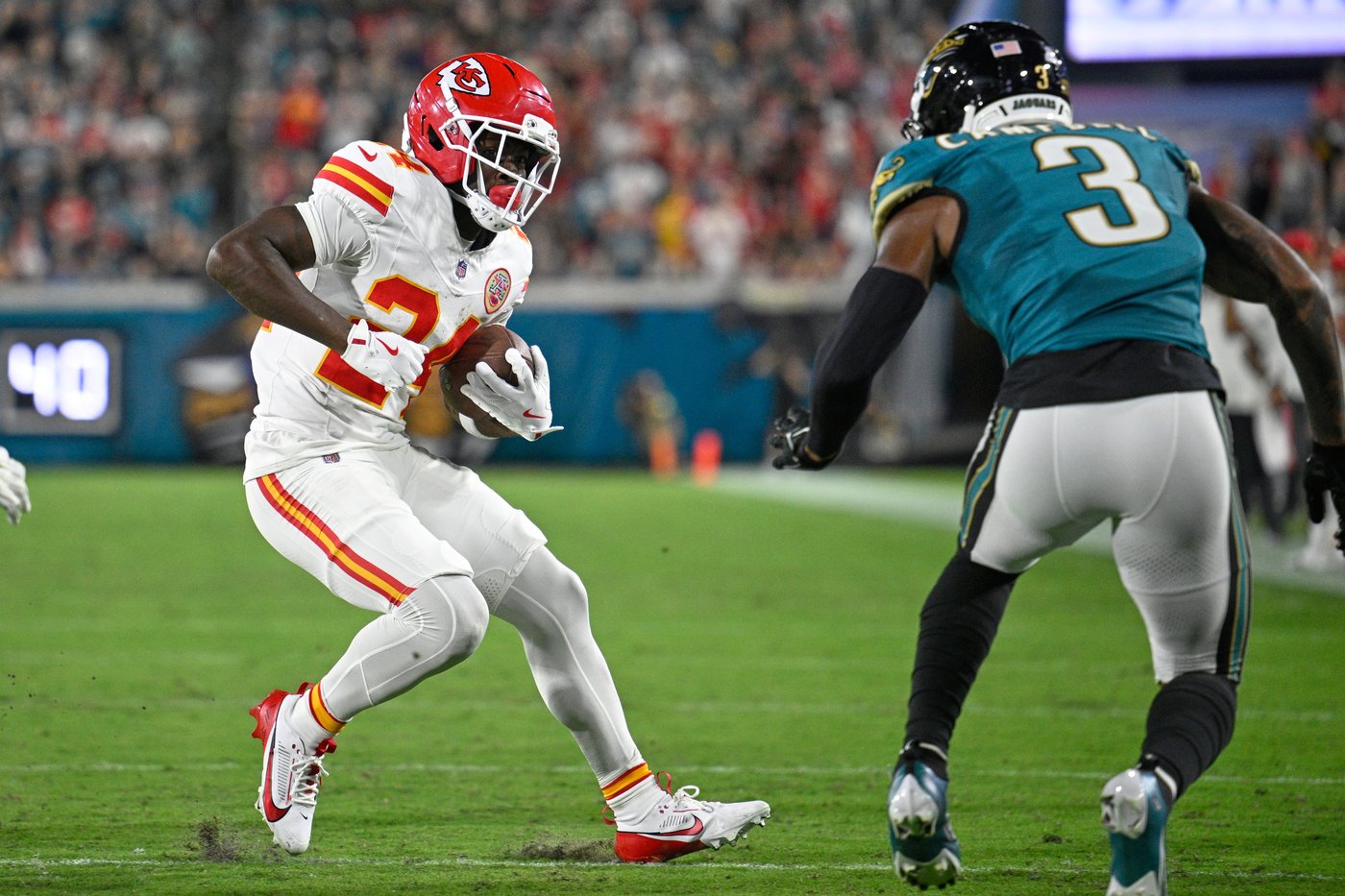 Jaguars and Browns trade starting cornerbacks, AP source says | iNFOnews.ca