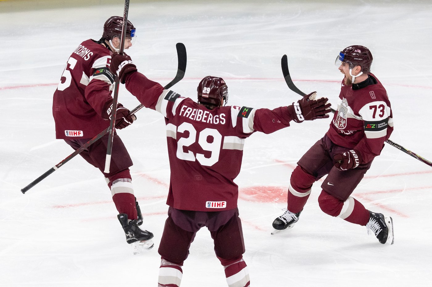Latvia stuns the US 4-2 at ice hockey world championship | iNFOnews.ca