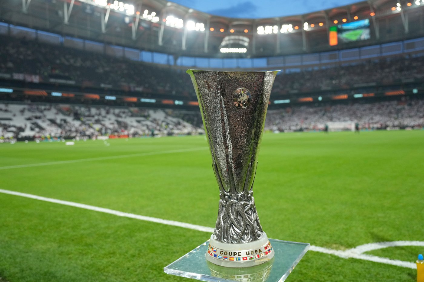Maccabi Tel-Aviv ordered to play Europa League game in empty stadium because of fan fireworks | iNFOnews.ca