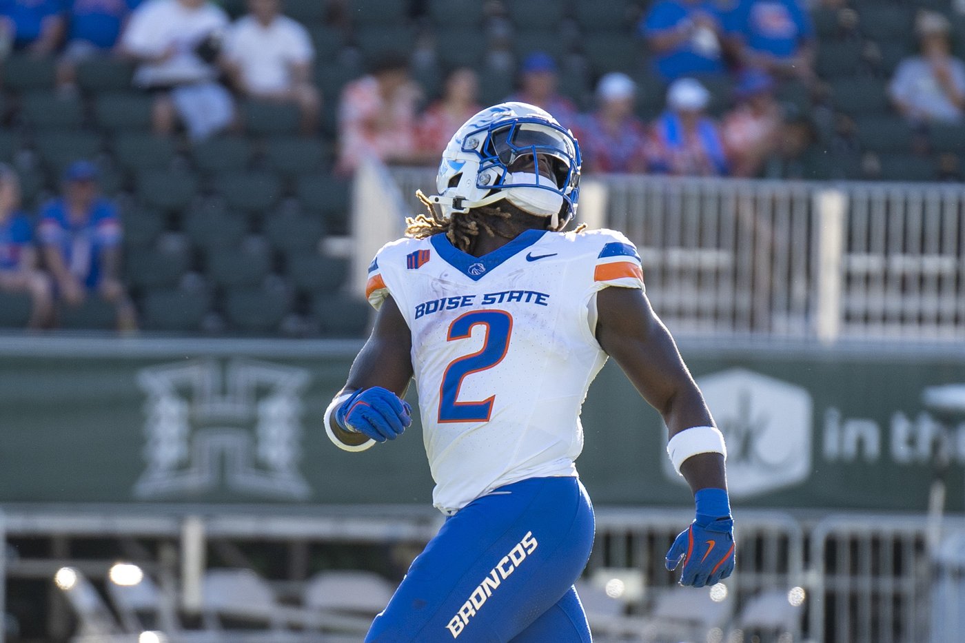 Jeanty rushes for 217 yards and TD, catches TD pass and Boise State downs Hawaii 28-7 | iNFOnews.ca Jeanty rushes for 217 yards and TD, catches TD pass and Boise State downs Hawaii 28-7 | iNFOnews.ca