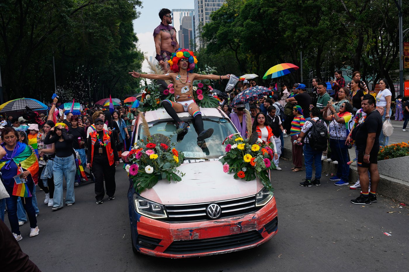 Photos show Pride around the world: Monthlong celebration ends with iconic US parades | iNFOnews.ca