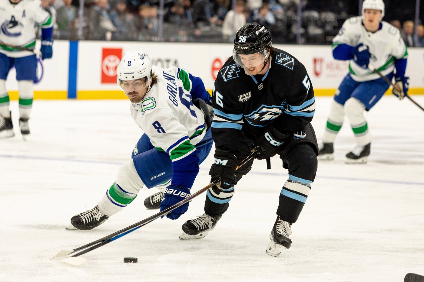 Nick Schmaltz nets hat trick as Mammoth overpower Canucks 6-2 | iNFOnews.ca Nick Schmaltz nets hat trick as Mammoth overpower Canucks 6-2 | iNFOnews.ca