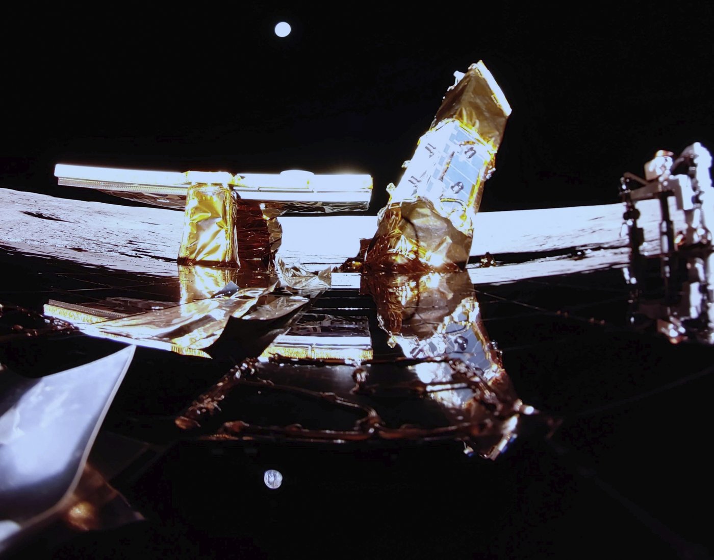Excitement for Canadian company as Firefly's Blue Ghost lands on moon | iNFOnews.ca Excitement for Canadian company as Firefly's Blue Ghost lands on moon | iNFOnews.ca