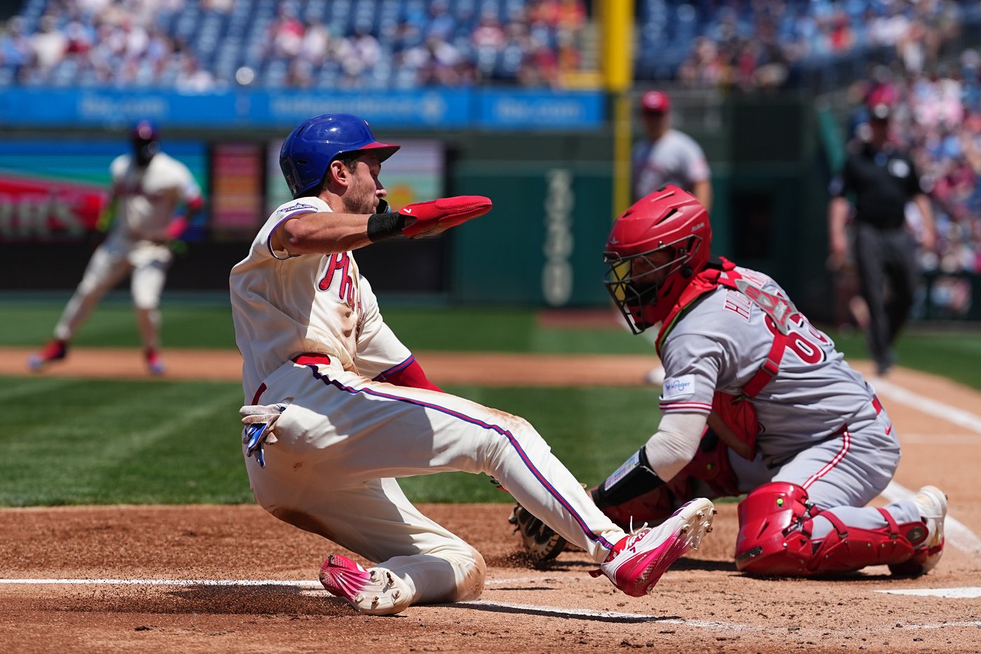 Nathaniel Lowe has 2 doubles, drives in 3 as Reds beat Phils 9-4 for Mattingly's first series loss | iNFOnews.ca Nathaniel Lowe has 2 doubles, drives in 3 as Reds beat Phils 9-4 for Mattingly's first series loss | iNFOnews.ca