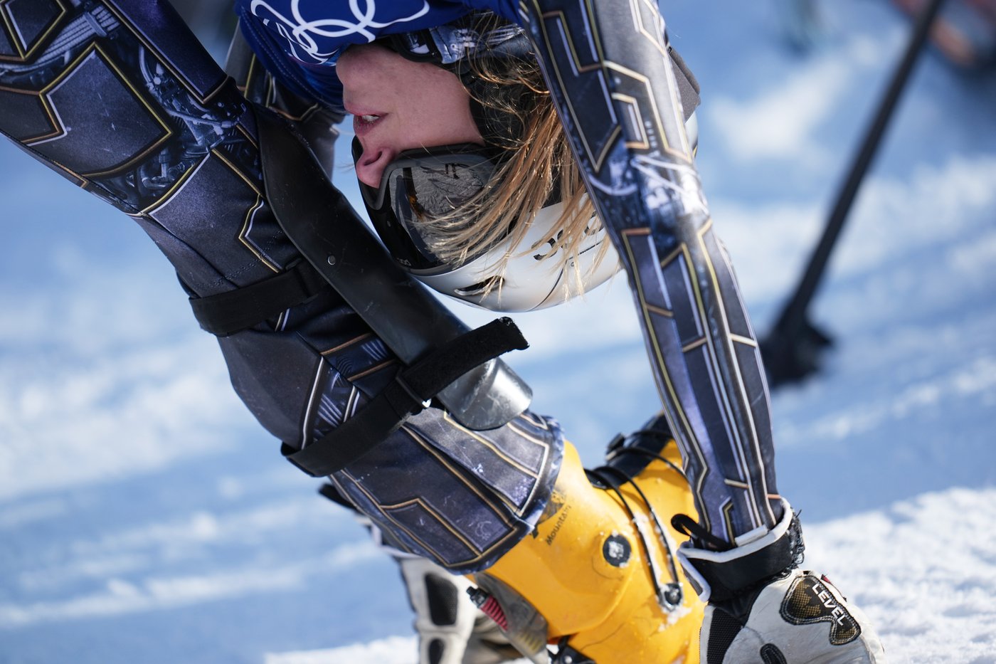 Breezy Johnson wins 1st gold for US at Milan Cortina Olympics after Lindsey Vonn crashes | iNFOnews.ca Breezy Johnson wins 1st gold for US at Milan Cortina Olympics after Lindsey Vonn crashes | iNFOnews.ca