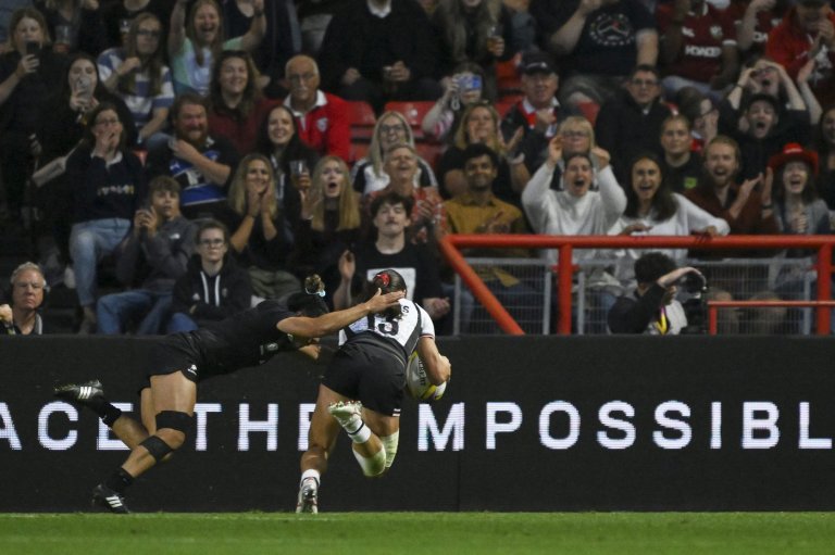 CP NewsAlert: Canada tops New Zealand, advances to Women's Rugby World Cup final | iNFOnews.ca