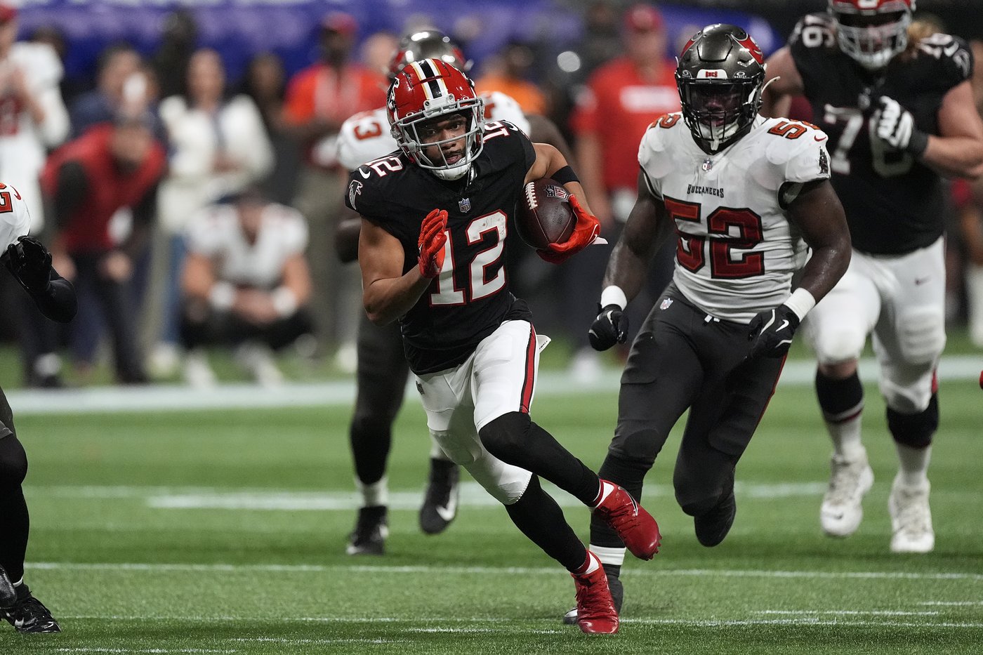 Too many missed tackles lead to big missed opportunity for Bucs in 36-30 OT loss to Falcons | iNFOnews.ca