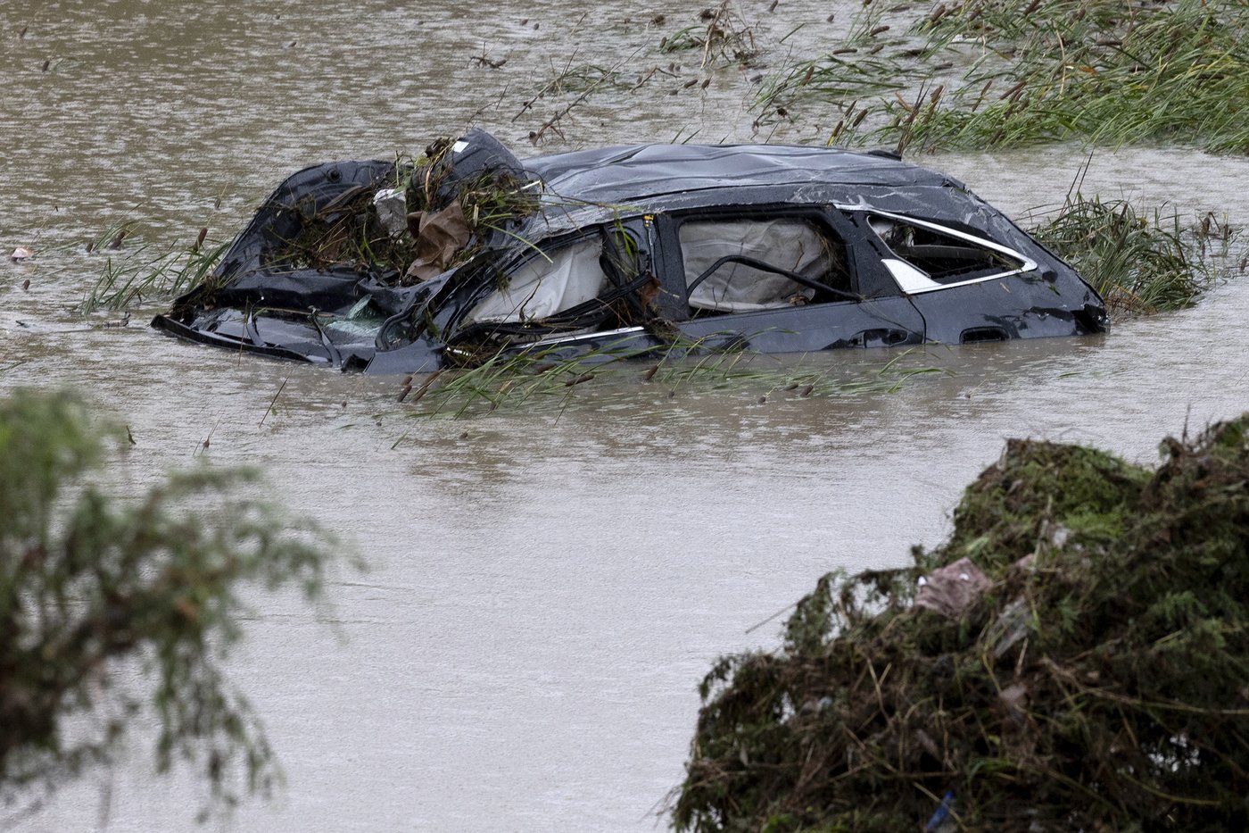 At least 5 dead and 2 missing in San Antonio after heavy rains flood parts of Texas | iNFOnews.ca