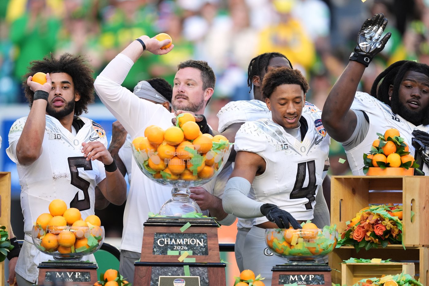 Defense carries the day for Oregon, as Ducks move into CFP semifinals by topping Texas Tech 23-0 | iNFOnews.ca