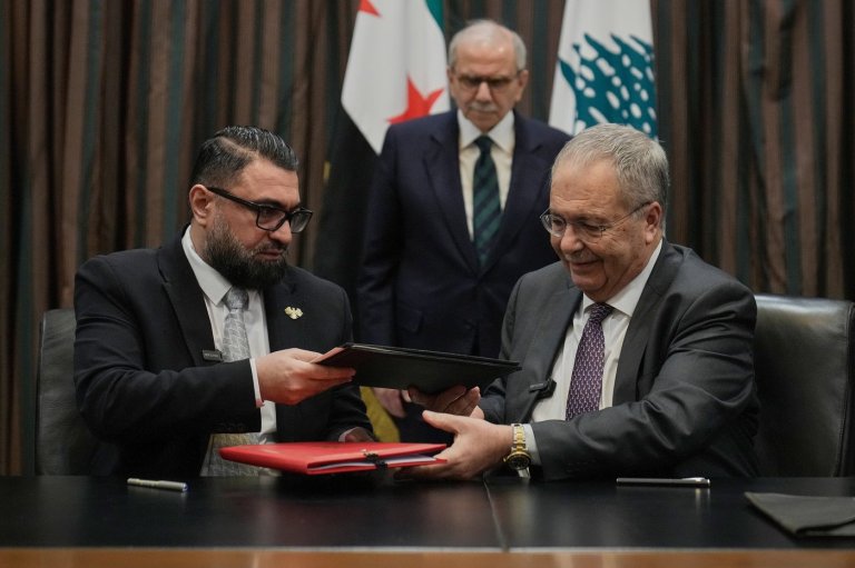 Deal is signed in Beirut to transfer 300 Syrian prisoners in Lebanon to their home country | iNFOnews.ca