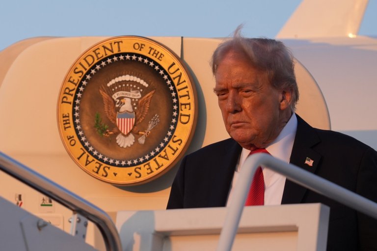 The Latest: Trump intensifies promises of federal law enforcement action in Chicago | iNFOnews.ca