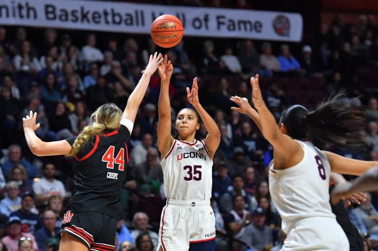 AP women's basketball player of the week is No. 1 UConn's Azzi Fudd | iNFOnews.ca