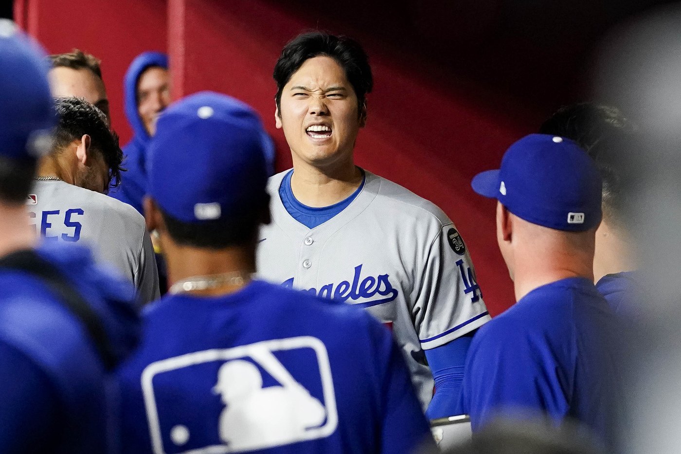 Oh Ohtani! Dodgers star hits 3-run homer in late rally in 14-11 victory over Diamondbacks | iNFOnews.ca