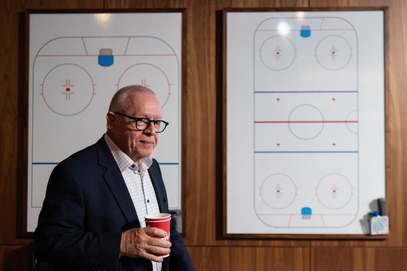 Jim Rutherford stepping down as Vancouver Canucks' president of hockey operations | iNFOnews.ca